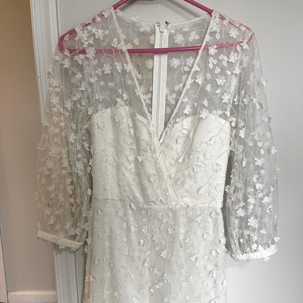 Bcbgmaxazria white dress